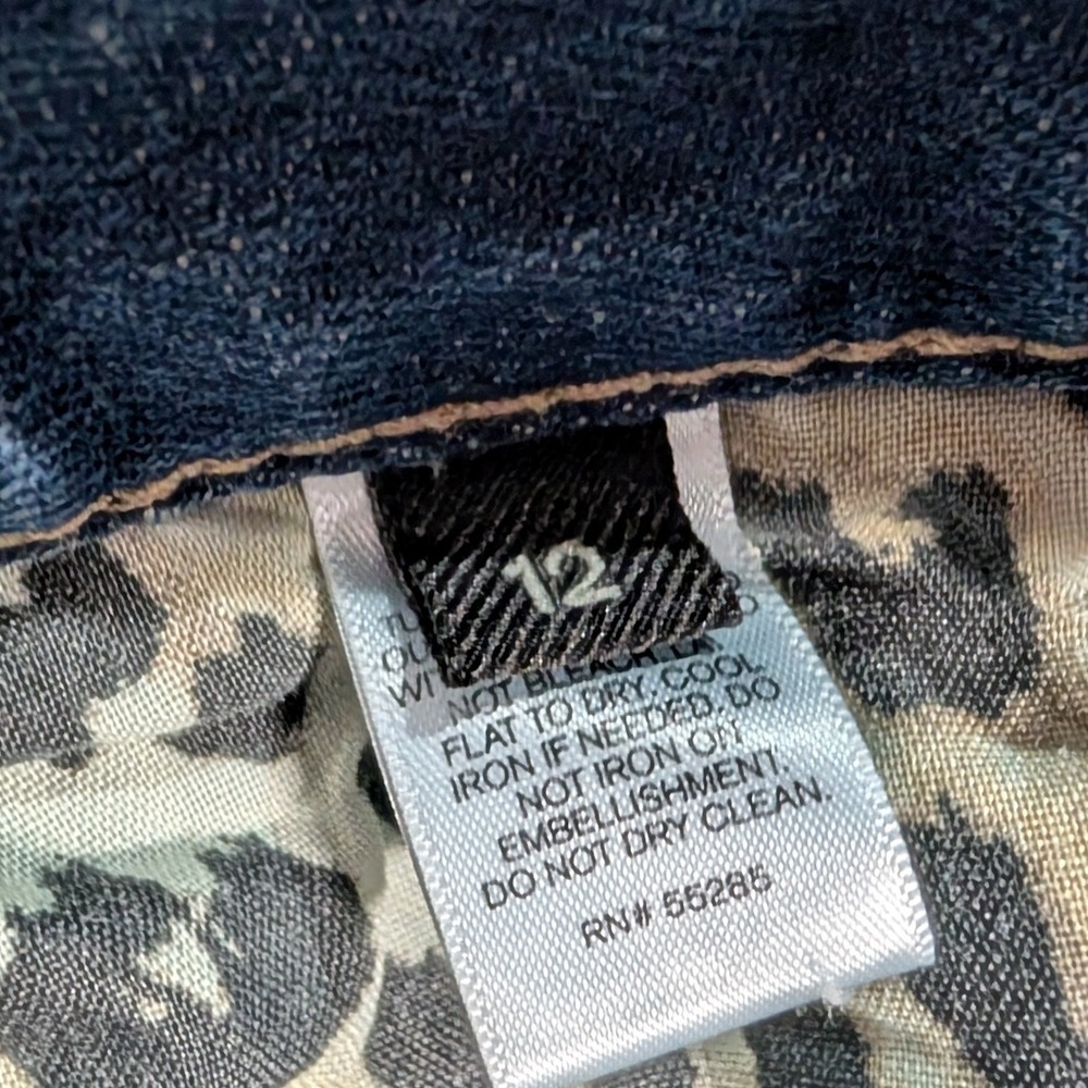 Express Denim Shorts Blue Low Rise Cuffed Distressed Embroidered Pockets Size 12 - Picture 3 of 7